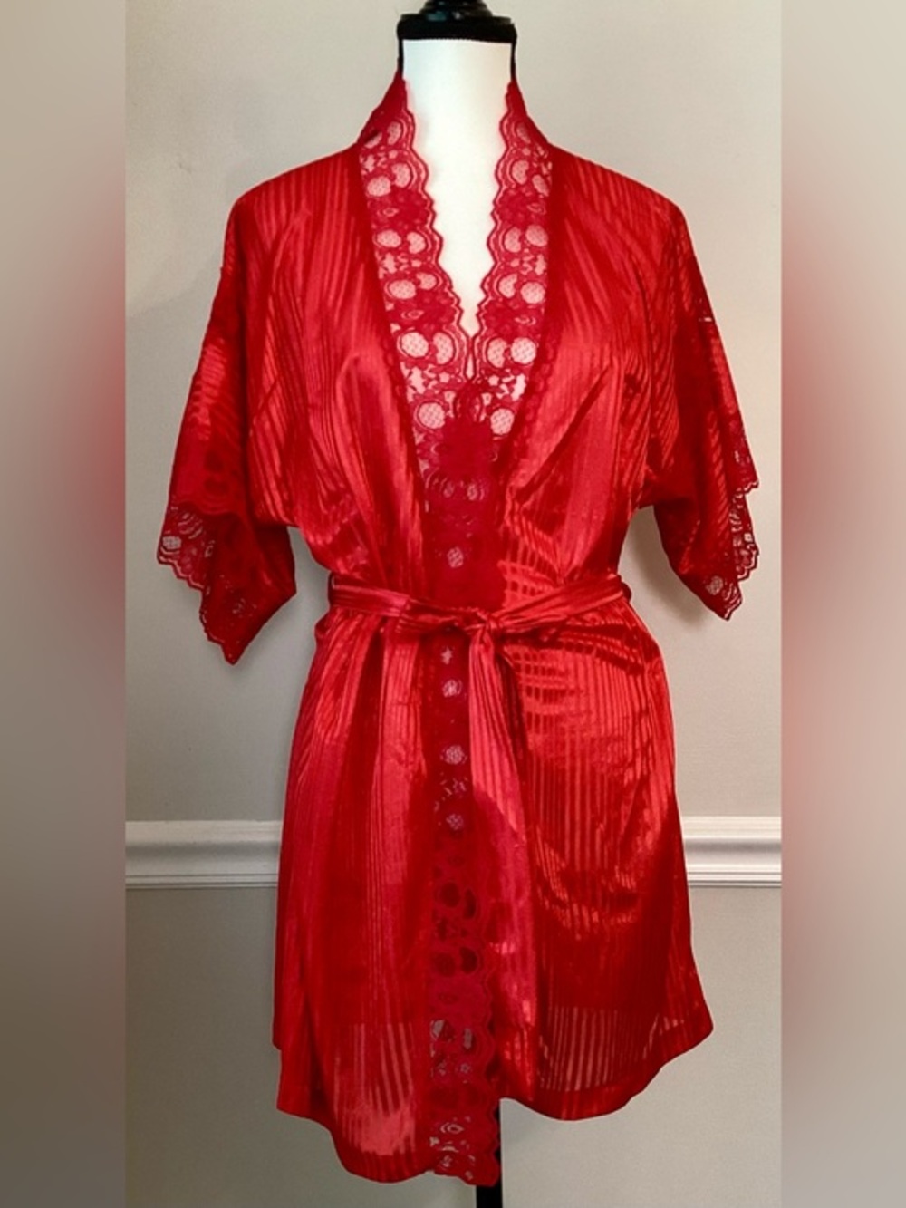 Vintage Nite Images Red Satin Stripe Lace Kimono Robe Lingerie Wrap Small S USA